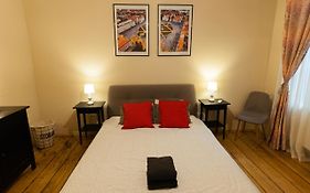 Chic Apartment In Historical City Center